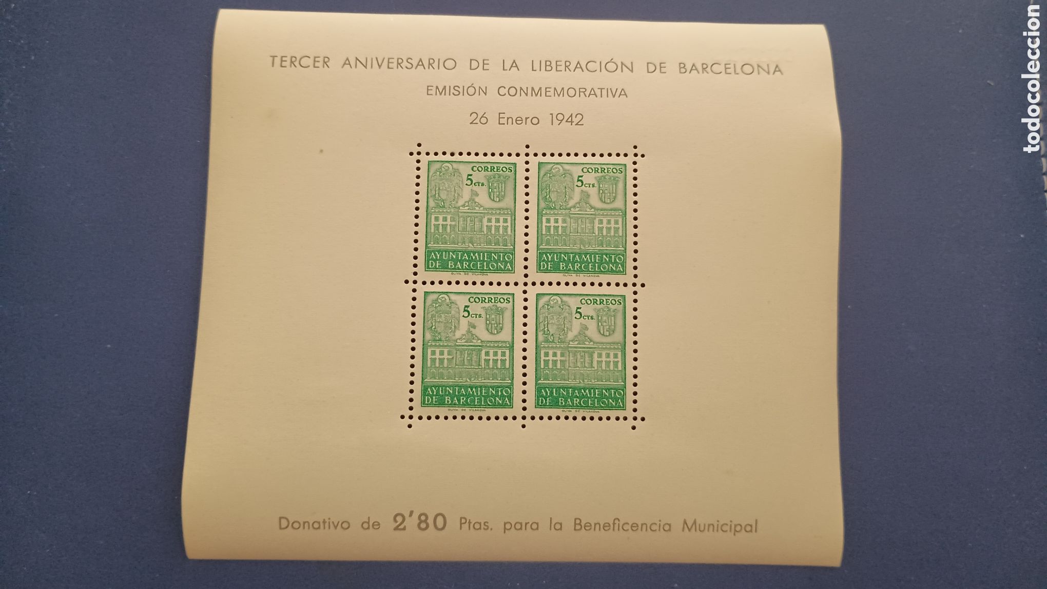 Sellos: ESPA&Ntilde;A 1942 - TERCER ANIVERSARIO DE LA LIBERACI&Oacute;N DE BARCELONA