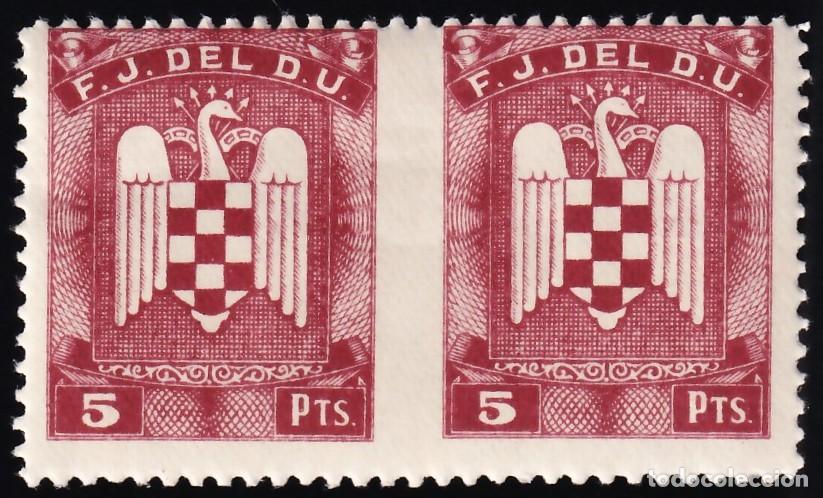 Sellos: Falange Espa&ntilde;ola, F.J. del D.U. (S.E.U.), 5 pts. casta&ntilde;o vi&ntilde;oso, [Pareja, Sin dentar por el centro.]