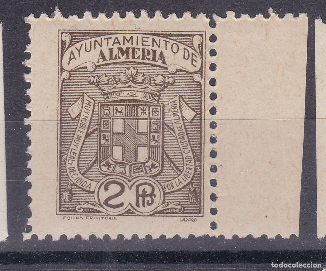 Sellos: AA15-FISCALES LOCALES Ayuntamiento ALMERIA 2 Ptas ** Sin Fijasellos LUJO . Fournier