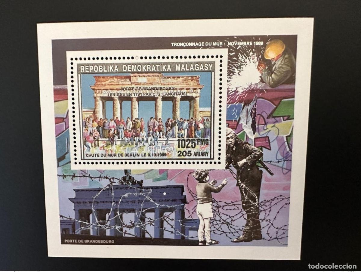 Sellos: Madagascar 1992 Mi. Bl. 1393 I Fall Mur Muro de Berl&iacute;n Mauerfall Brandeburgo