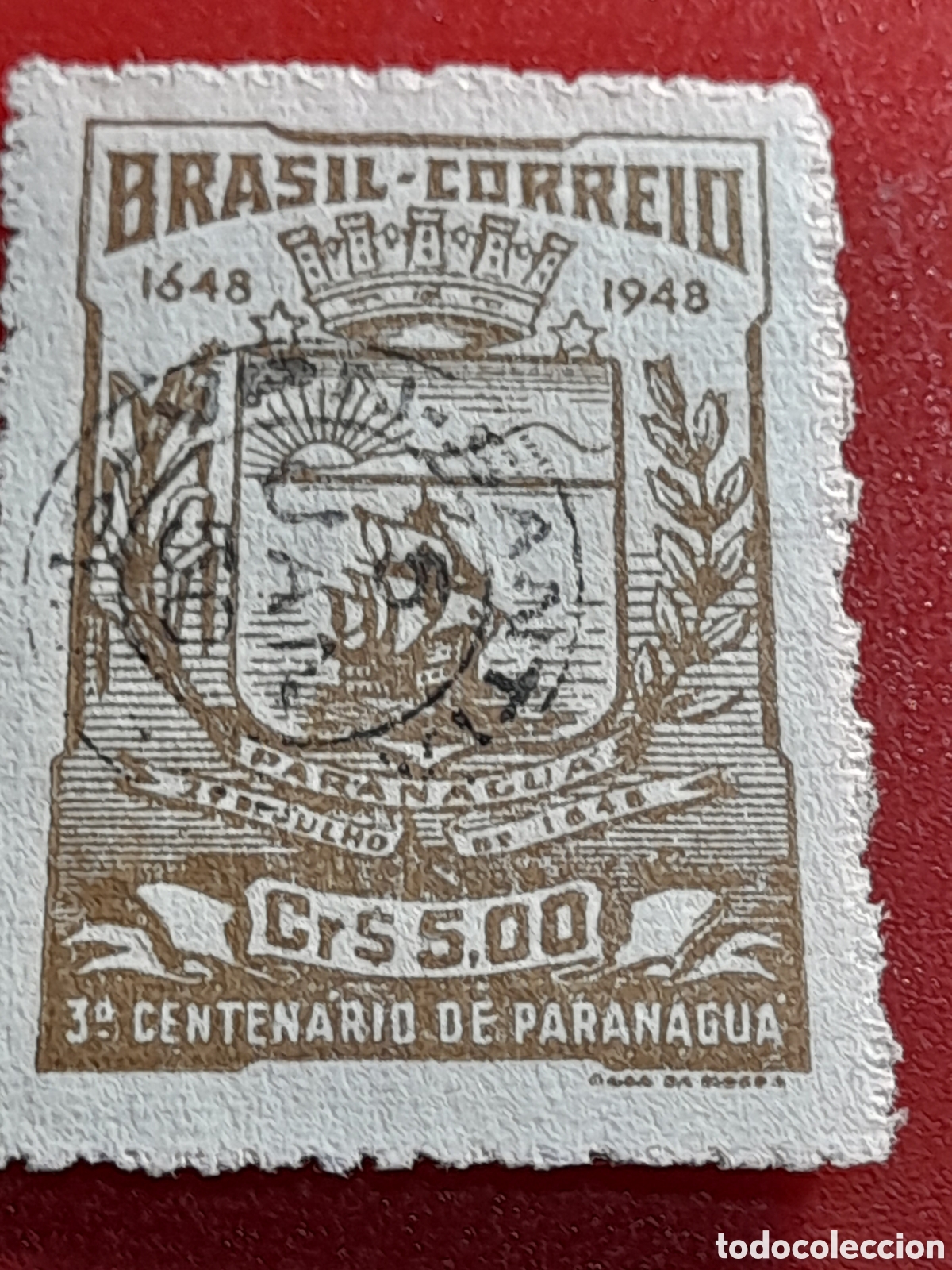 Sellos: Sello Brasil mtdo/udo 1948. 300Aniv ciudad Paranagua. Escudo armas. Corona. Barco. Velero. Sol. Mknt
