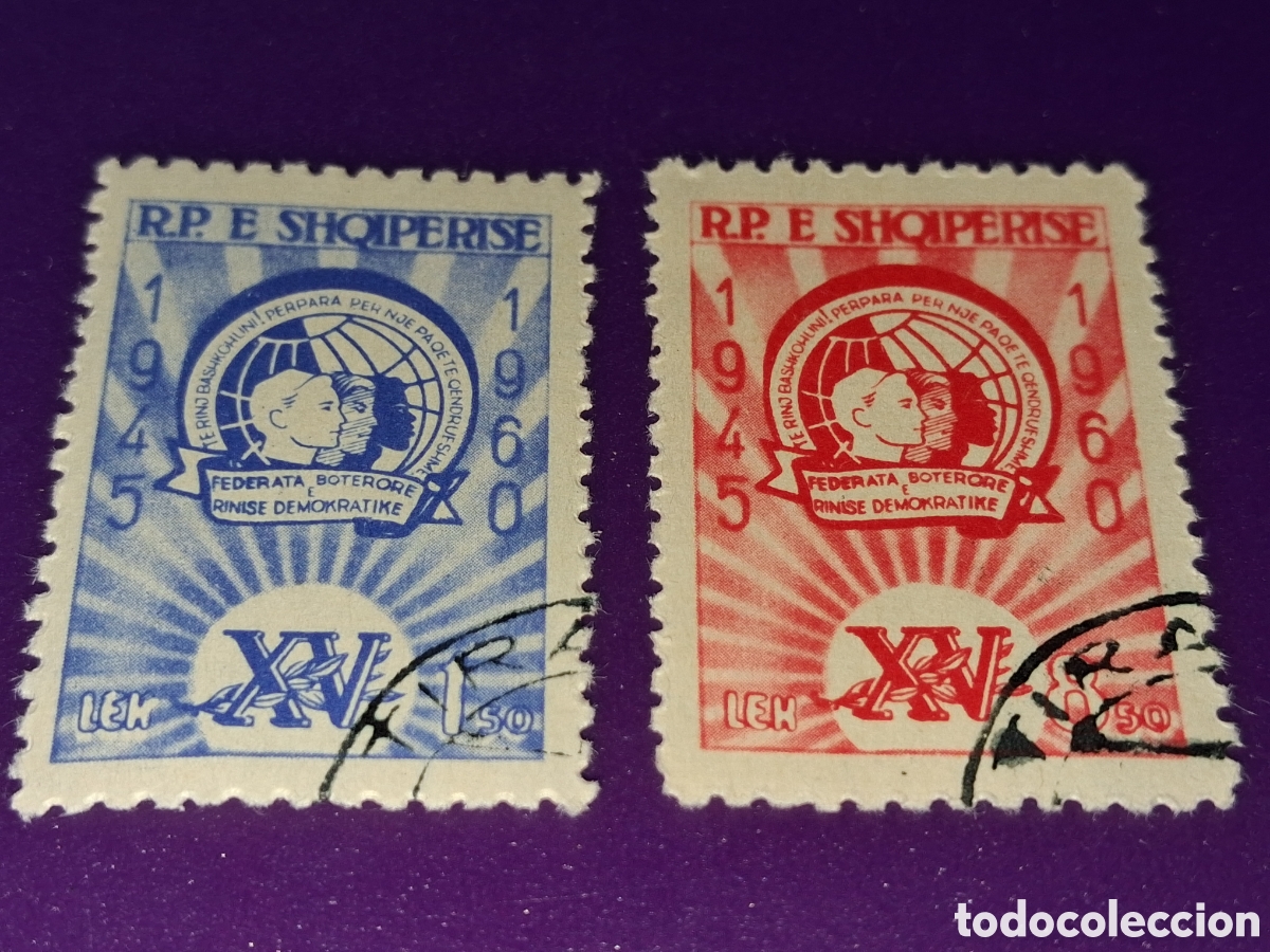 Francobolli: Sello Albania mtdo 1960. 15Aniv asociaci&oacute;n inter juventud. Esxudo armas. Historia. Emblema.