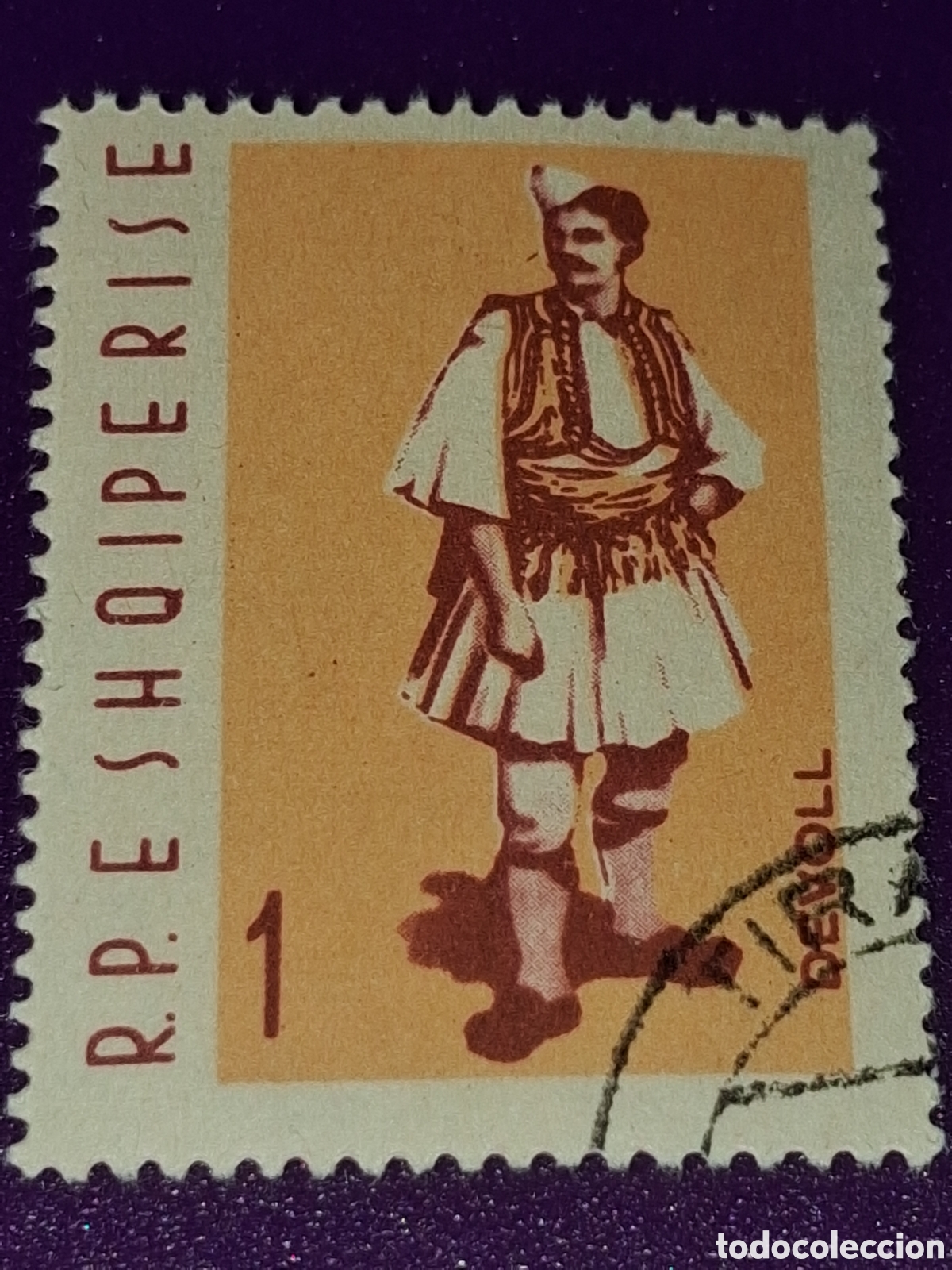 Selos: Sello (1/4v) Albania mtdo 1962. Trajes tradicionales. Disfraz. Artesania. Arte. Folclore.
