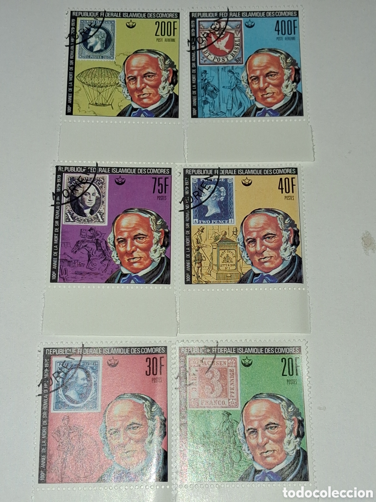 Sellos: Sello (2series) Comoras mtdo 1978. 100Aniv nacimiento Rowland Hill. Primeros sellos. Historia. Globo