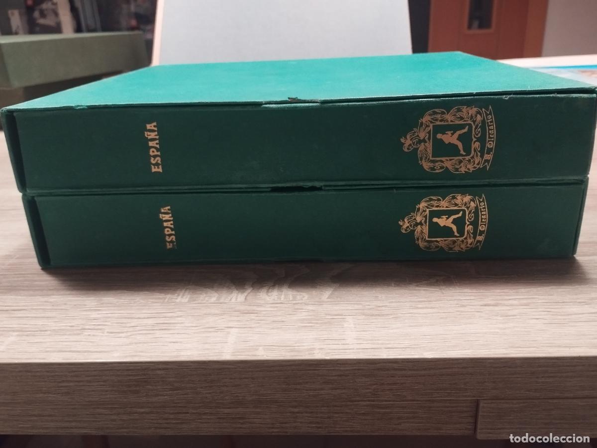 Briefmarken: DOS ALBUMES OLEGARIO DE TORNILLOS. ESPA&Ntilde;A 1951 A 1977. LEER DESCRIPCION COMPLETA Y VER FOTOS.