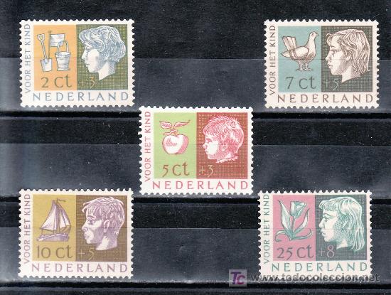 Sellos: holanda  613/7 sin goma, infancia, - Foto 1