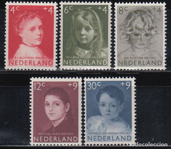 Sellos: HOLANDA, YVERT N&ordm; 680 / 684  /**/, - Foto 1
