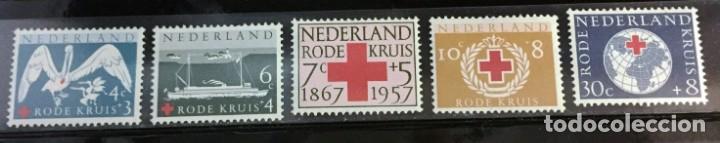 Sellos: Holanda, 90\ aniversario Cruz Roja - Foto 1