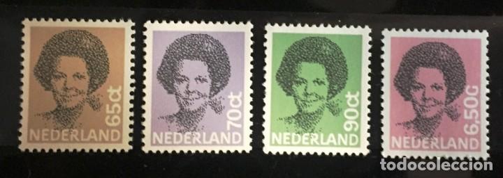Sellos: Holanda , Reina Beatriz - Foto 1
