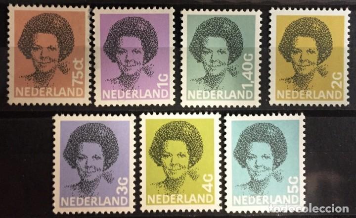 Sellos: Holanda , Reina Beatriz - Foto 1