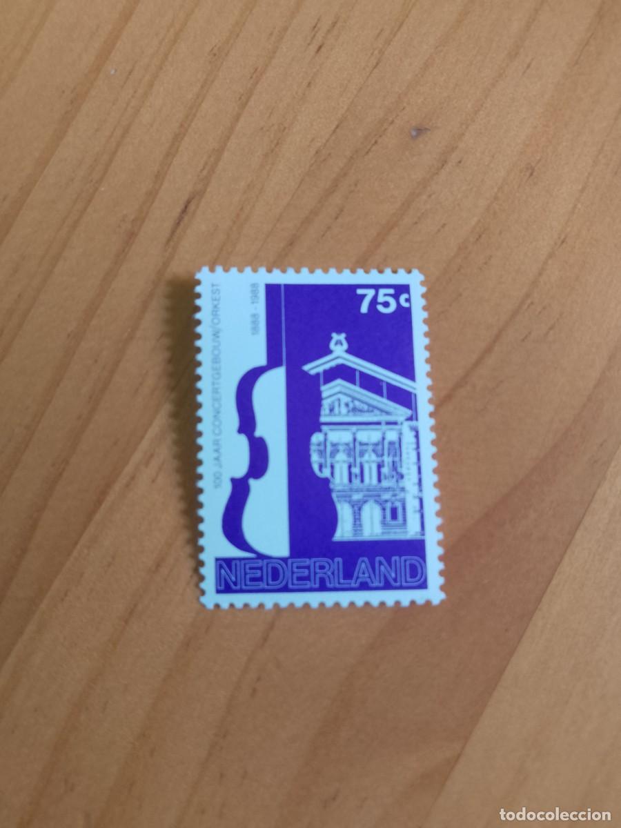 Sellos: HOLANDA - V/F 75 C - 100 A&Ntilde;OS DEL EDIFICIO Y ORQUESTA DE CONCIERTOS. - Foto 1