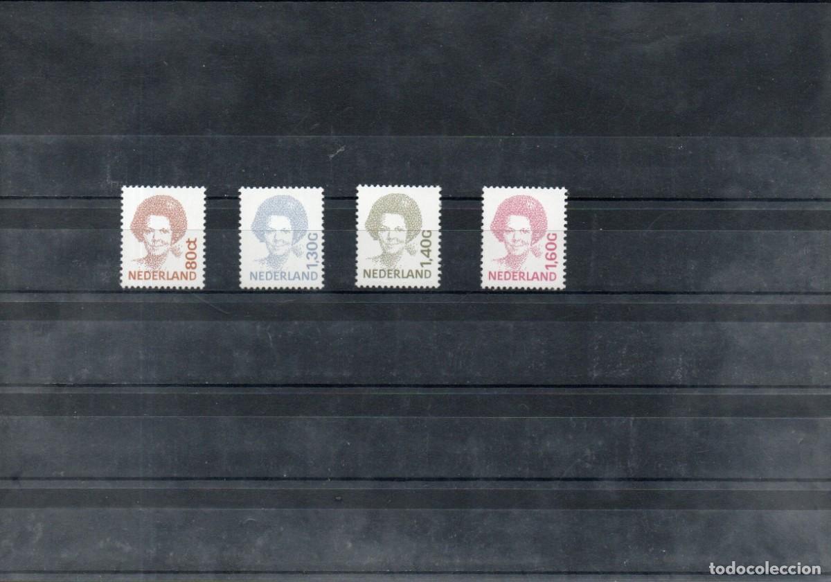 Sellos: PAISES BAJOS. SERIE BASICA. REINA BEATRIZ.