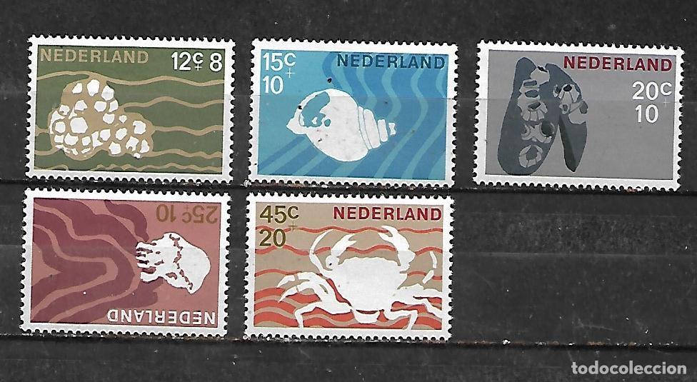 Sellos: 1967: Serie &rdquo;Obras sociales&rdquo; (MNH**)