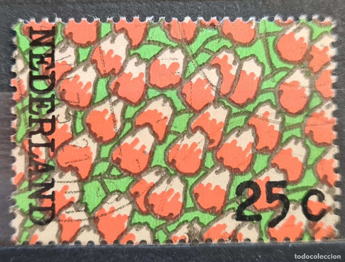 Francobolli: Sello usado de Paises Bajos 1973: tulipanes en flor
