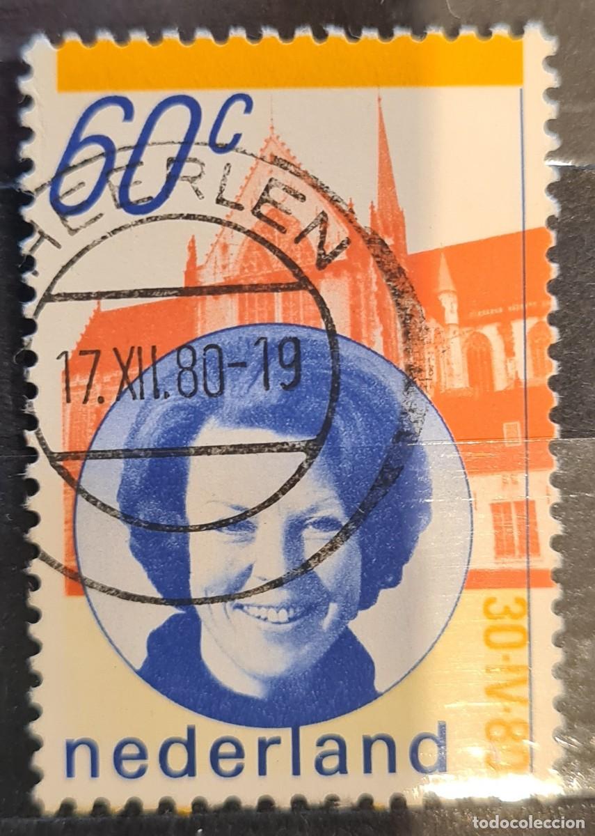 Francobolli: Sello usado de Paises Bajos 1980: Entronaci&oacute;n solemne de S.M. la reina Beatriz, 30 de abril de 1980