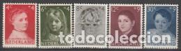 Sellos: SELLOS** HOLANDA 1957, YT 680/ 84