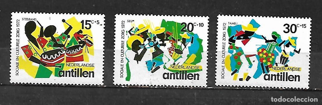 Sellos: 1972: ANTILLAS HOLANDESAS Serie &rdquo;Bienestar cultural y social. M&uacute;sica y danza&rdquo; (MNH**)