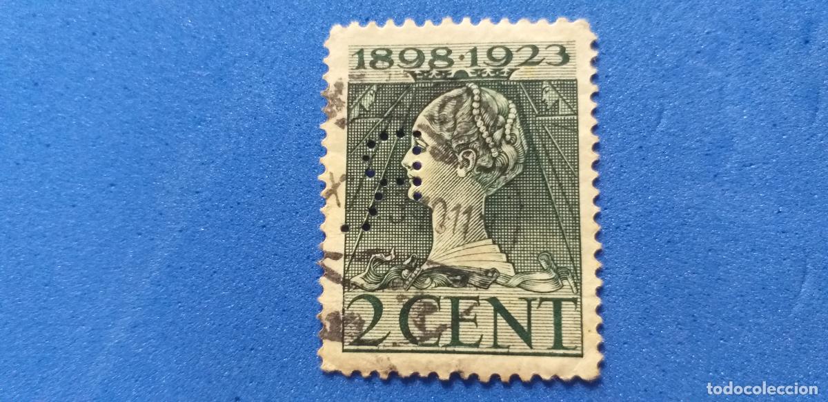 Sellos: Sello perfins. HOLANDA. 2 CENT REINA WILHELMINA. A&Ntilde;O 1923. Perforado Letra R