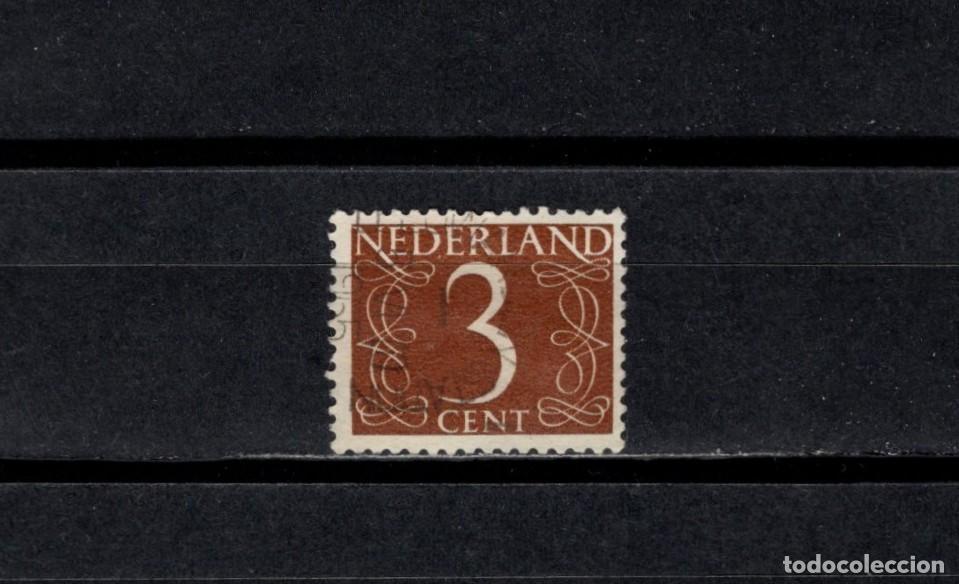 Sellos: Sello usado. Cifras. Sello de 3 centimos. 1953 diciembre. Yvert 610.