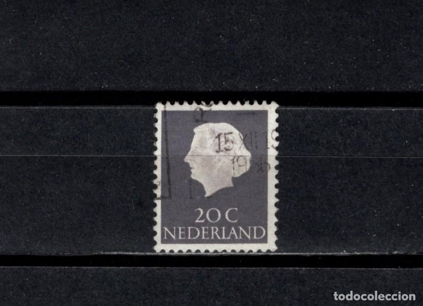 Sellos: Sello usado. Reina Julina. 1953 septiembre. Sello 20 centavos. Yvert 602.