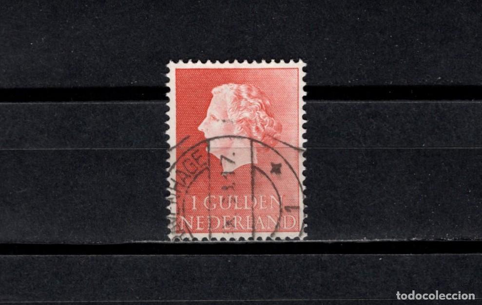 Sellos: Sello usado. Reina Juliana. Sello de un florin. Octubre 1954. Yvert 631.