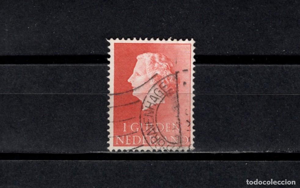 Sellos: Sello usado. Reina Juliana. Sello de un florin. Octubre 1954. Yvert 631.