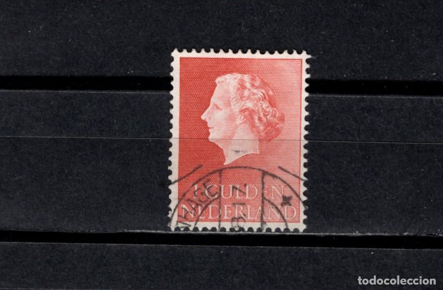 Sellos: Sello usado. Reina Juliana. Sello de un florin. Octubre 1954. Yvert 631.