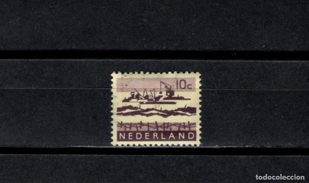 Sellos: Sello usado. Trabajo del delta. Mayo de 1963. Yvert 761A.