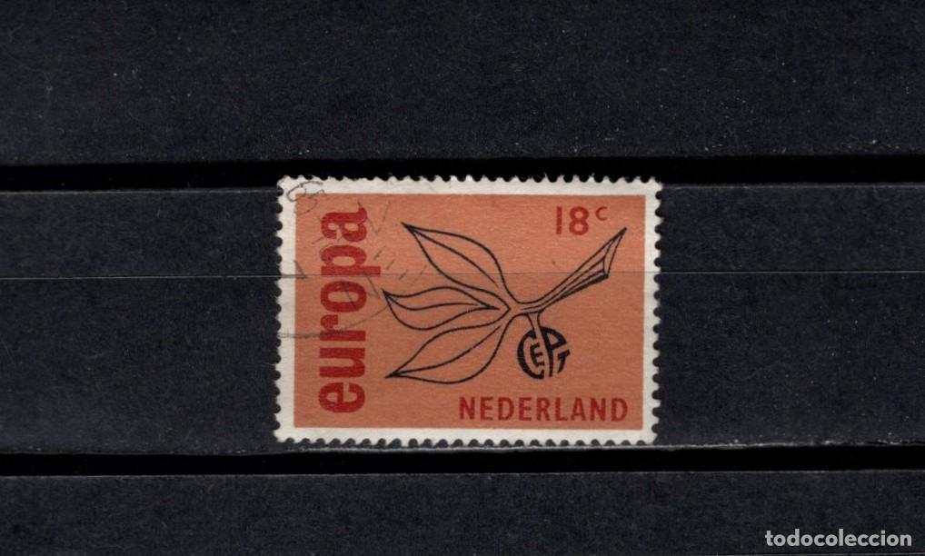 Sellos: Sello usado. Serie Europa. Sello 18 centavos. 1965 septiembre. Yvert 822.
