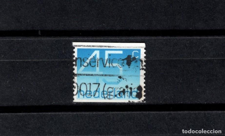 Sellos: Sello usado. Cifras. Sellos de 45 centavos. noviembre 1976. Yvert 1045a.