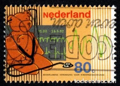 Sellos: Holanda. Centenario de la Asociaci&oacute;n de Pediatr&iacute;a. 1992. YT-1408. S. Completa. Usado