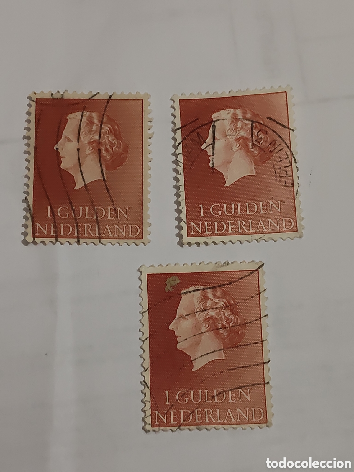 Sellos: 3 sellos de Holanda perfil de la Reina Juliana 1950 usados