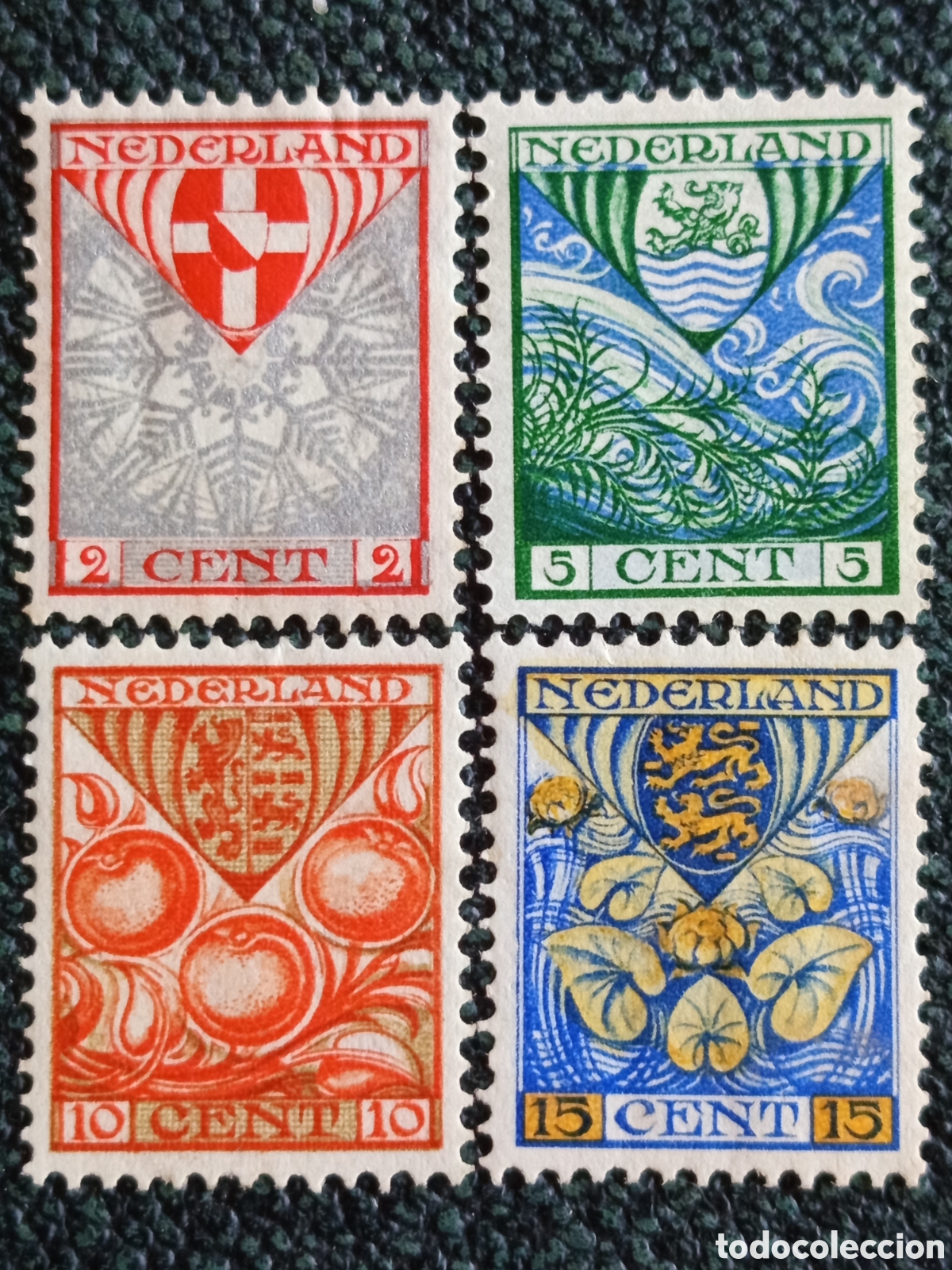 Sellos: Serie Pa&iacute;ses Bajos 1933 Escudos Provinciales NVPH 263-266 Scott 200-203 MH