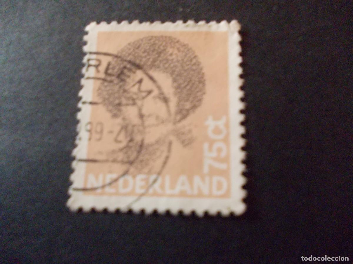 Stamps: Sello Nederland 75 Ct Reina Beatriz en Retrato sepia emisi&oacute;n Pa&iacute;ses Bajos filatelia europea 1982