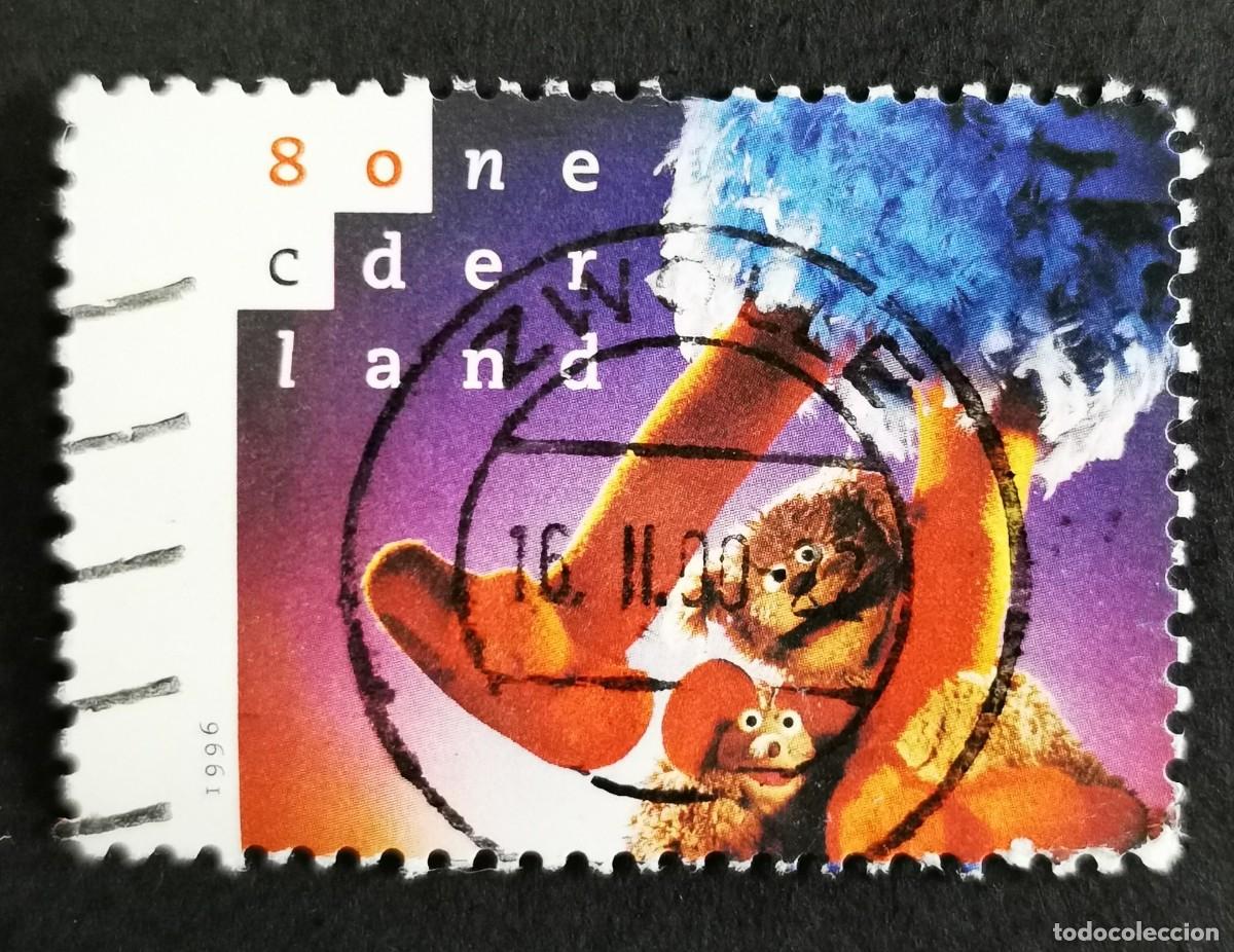 Sellos: Sello Pa&iacute;ses Bajos 1996, Osos sujetando el pie de Big Bird, 80 c. Michel: NL 1589