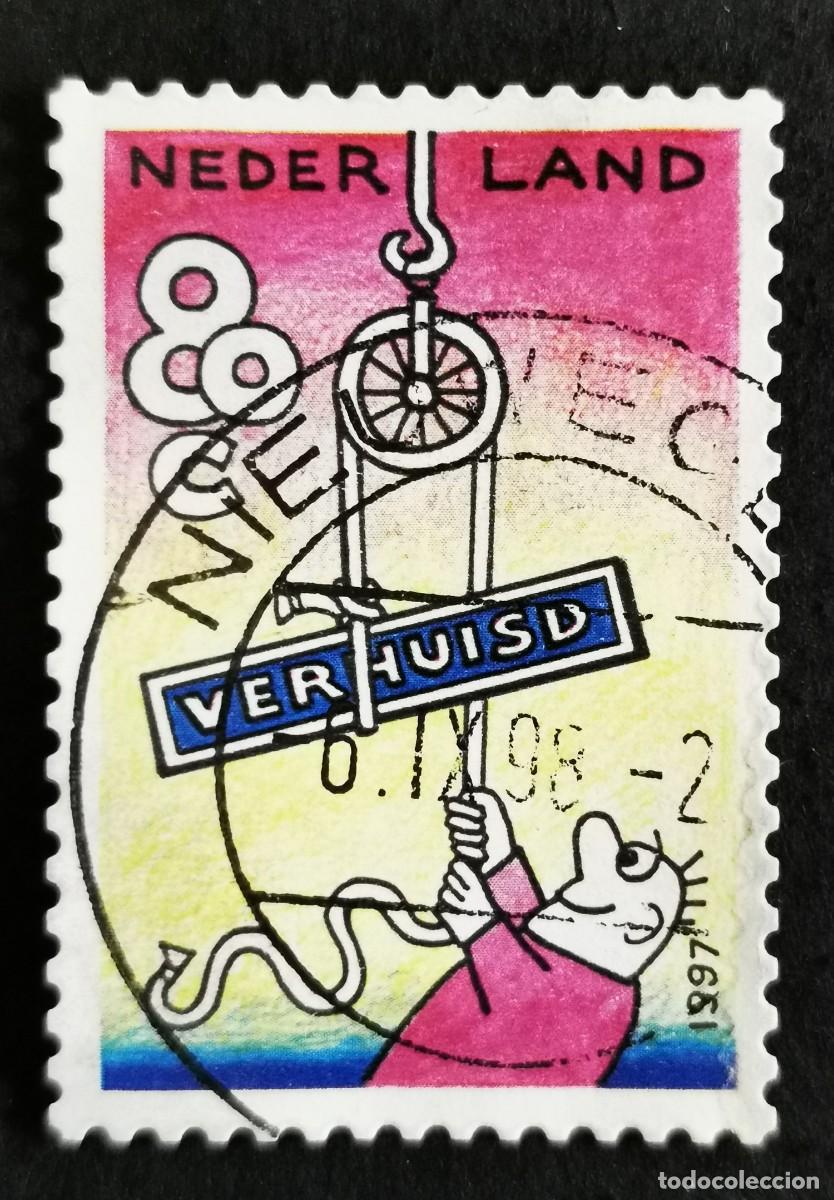 Francobolli: Sello Pa&iacute;ses Bajos 1997,Colocando el cartel de &rdquo;MUDANZA&rdquo;, 80 c. Michel: NL 1605