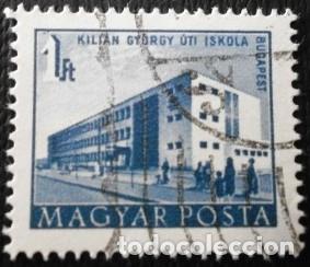 Sellos: 1951 HUNGR&Iacute;A. Edificios - Foto 1