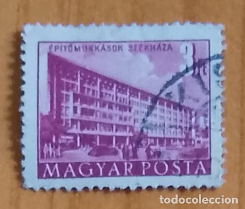 Sellos: MAGYAR POSTA, HUNGRIA - V/F 3 FT - ARQUITECTURA, EDIFICIO - Foto 1