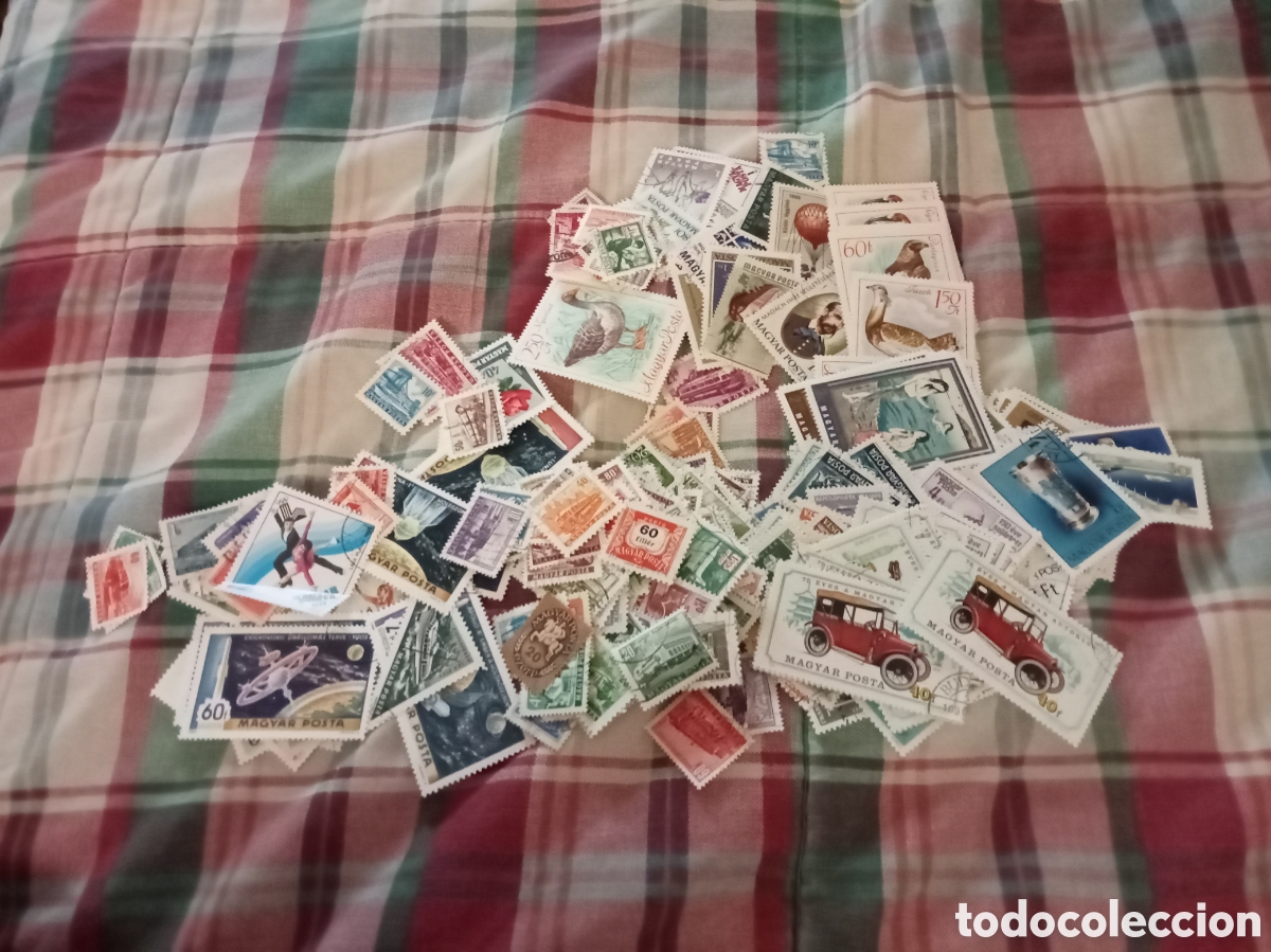 Sellos: 200 sellos de Hungr&iacute;a