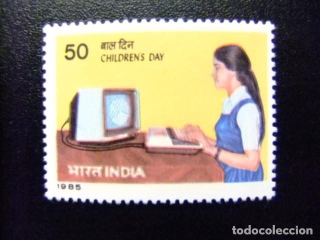 Sellos: 57 INDIA INDE 1985 / D&Iacute;A de los NI&Ntilde;OS- NENA con su ORDENADOR / YVERT 848 MNH