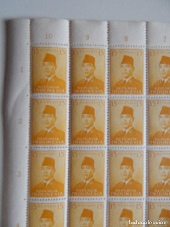 Sellos: Pliego de 100 sellos - Republik Indonesia - 15 rupiah - Presidente Sukarno - Foto 2 - 78891557