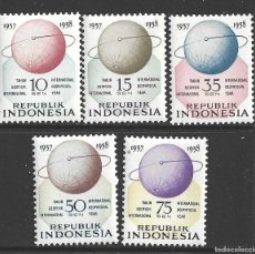 Sellos: INDONESIA 170/74** - AÑO 1958 - AÑO GEOFÍSICO INTERNACIONAL