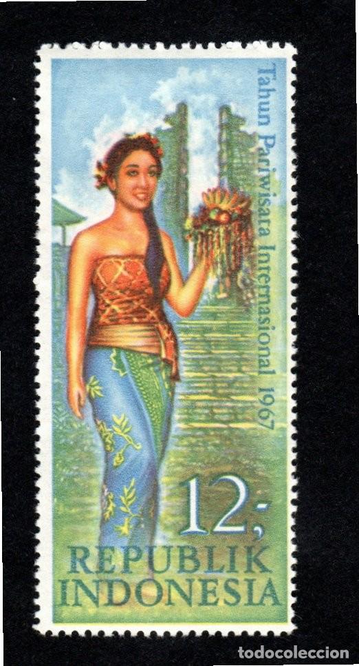 Sellos: As&iacute;a. Indonesia. A&ntilde;o Internacional del Turismo. 1967. YT-519. Serie Completa. Usado