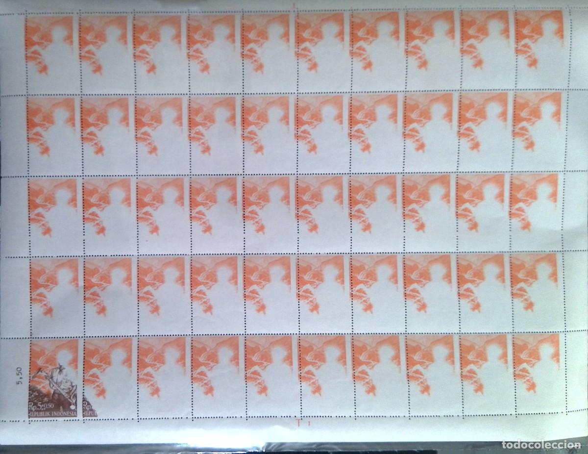 Sellos: O) 1968 INDONESIA, ERROR, SCOUT WITH PICKAX, SURTAX FOR WIRAKARYA SCOUT CAMP. SCT B215 5r+ 5 dp, S