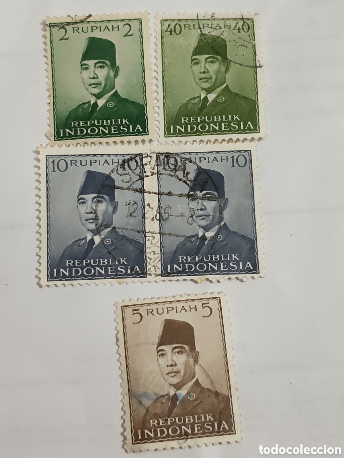 Sellos: 5 Sellos de Indonesia Sukarno primer Presidente del pa&iacute;s 1951-53 usados