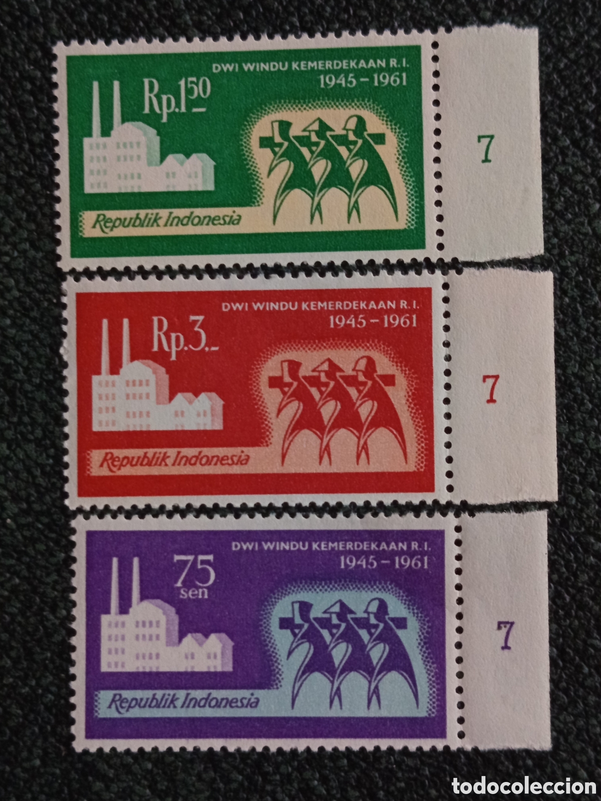 Sellos: Serie Indonesia 1961 16 Aniversario Independencia Scott 534-536 Borde 7