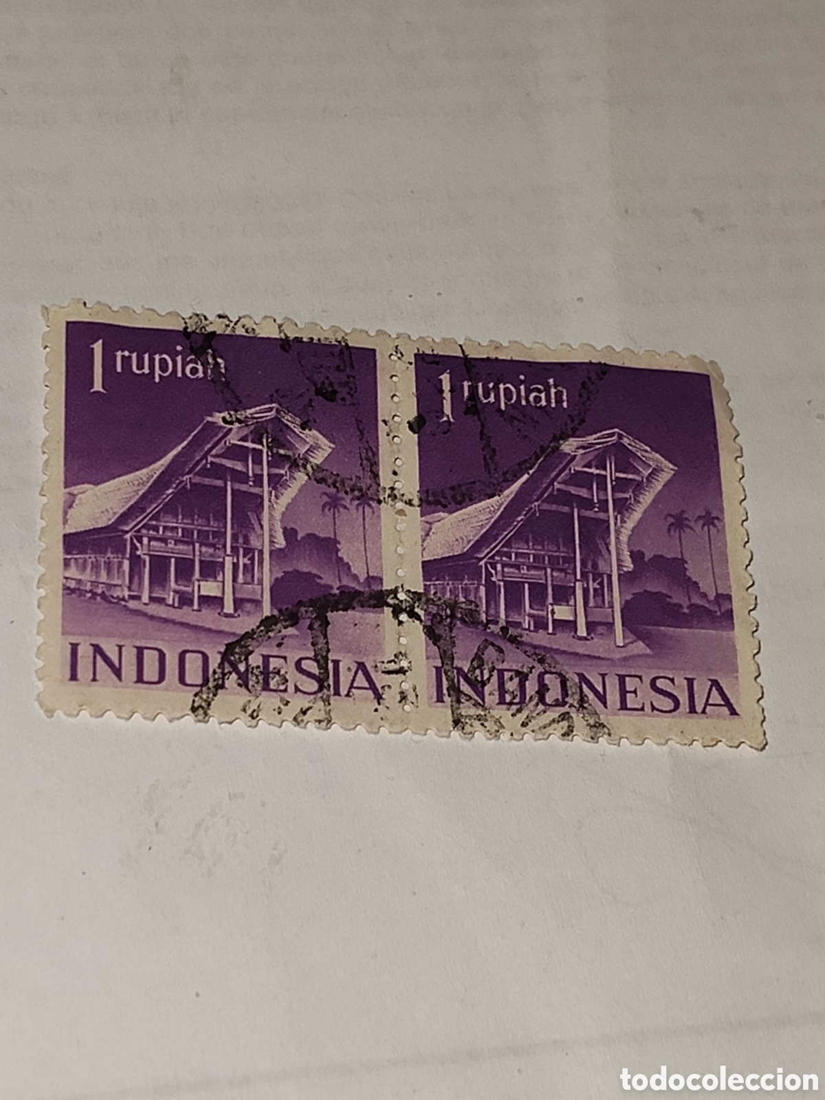 Sellos: Bloque de 2 sellos de Indonesia arquitectura tradicional 1949