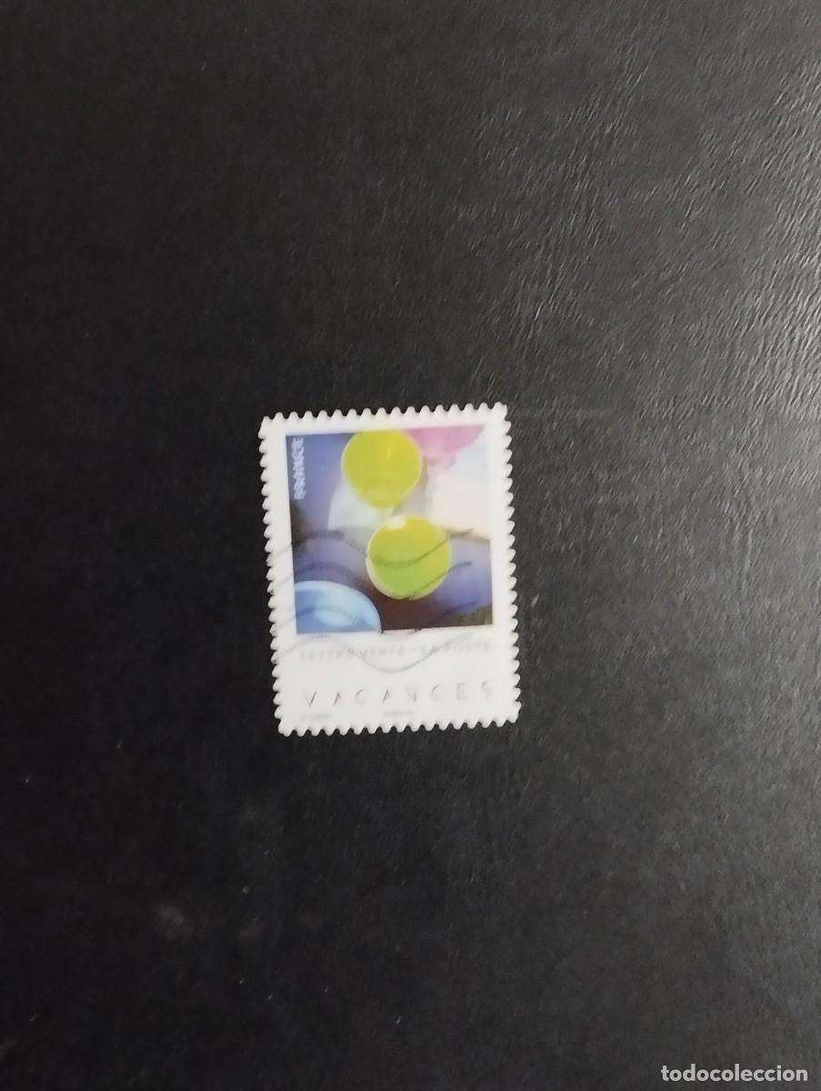Sellos: 22.04/ Francia. Autoadhesivo. Sello en usado. Vacaciones