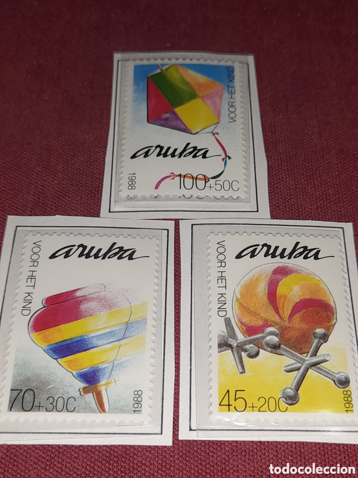 Sellos: Sello Aruba nuevo 1988. Pro infancia. Juguetes. Juegos. Cometa. Peonza. Bolos. Pelota.