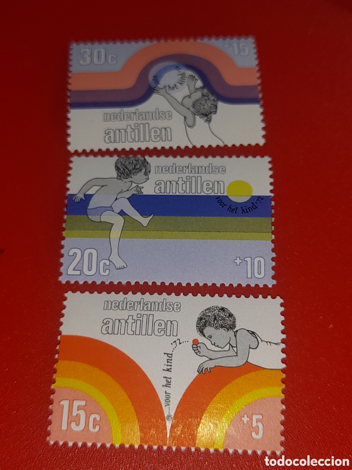 Sellos: Sello Antillas Holandesas nuevo 1972. Pro infancia. Juegos. Bal&oacute;n. Sol. Pelota. Canicas.